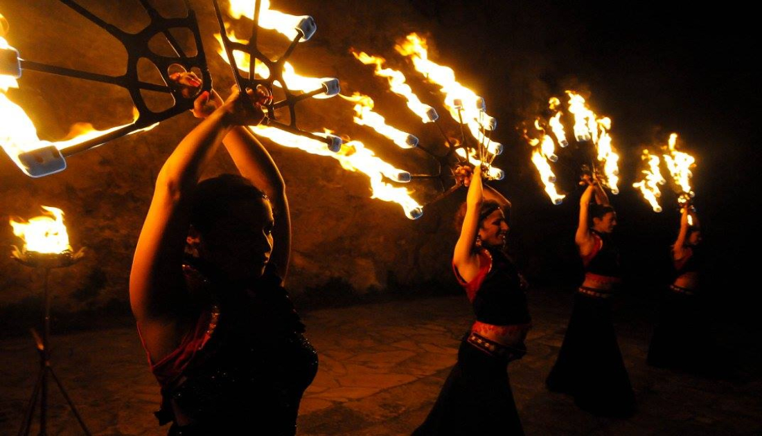 ESPECTACULO DE FUEGO PARA BODAS, AYUNTAMIENTOS,CENTROS COMERCIALES Y EMPRESAS